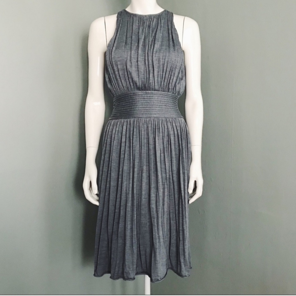Banana Republic Katey Pleated Silk-blend dress size 8 petite